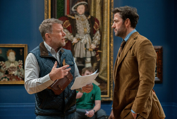 Guy Ritchie ohjaa John Krasinskia.