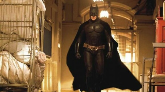 Christian Bale inhosi Batman-asua, jota hän kuvaili klaustrofobiseksi ja raskaaksi.