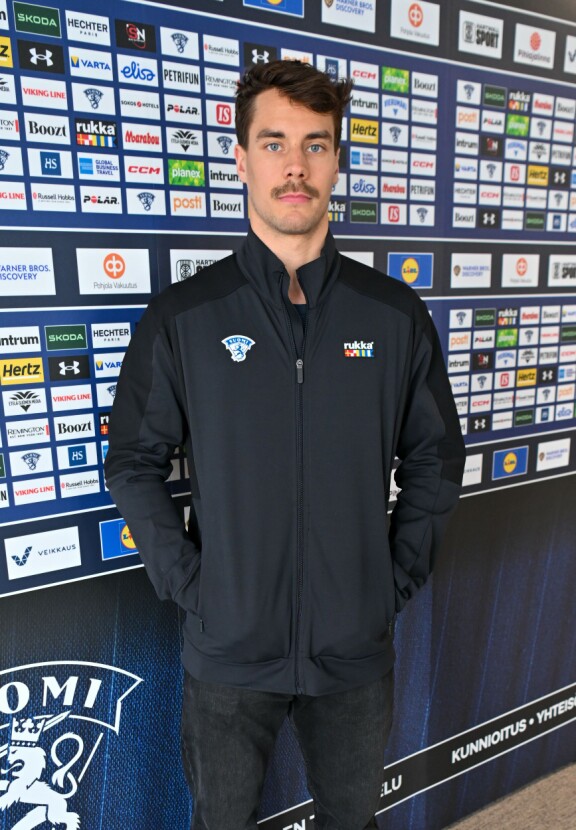 Juuse Saros on lähtökohtaisesti Leijonien ykkösvahti.