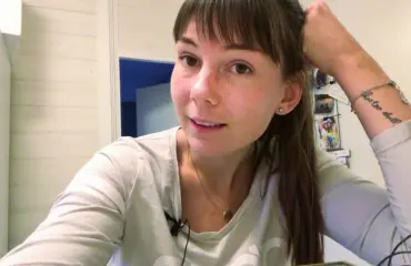 Yksi päätös yläasteella aiheutti Hannalle sairauden – perheillallinen saa romahtamaan