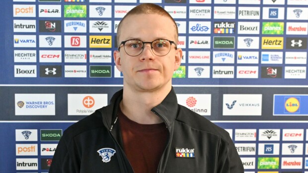Tajuton tuhkimotarina! Leijonien ihmemies työskenteli rengasliikkeessä