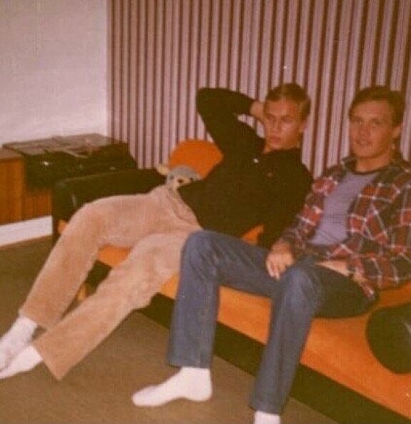 Christer Markusas ja Tony Halme (vas) olivat erottamattomia. Juuri Chrisu löysi 'Viikingin' ruumiin, kun tämä oli päättänyt päivänsä.
