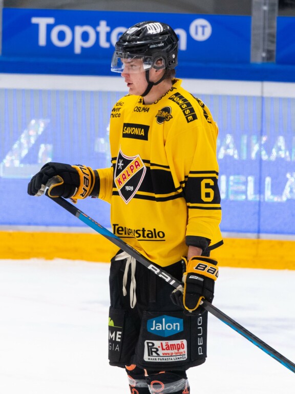 Paavo Lind on pelannut KalPan U20-joukkueessa.