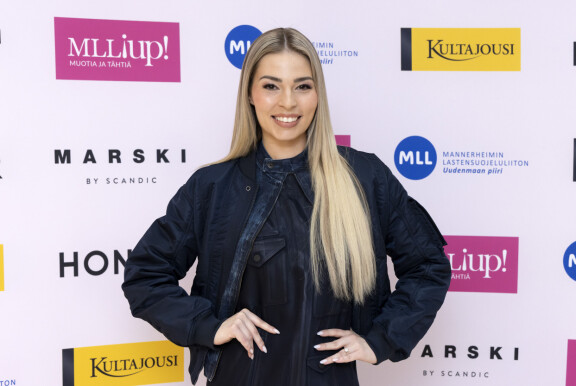 Miss Suomi 2021 Essi Unkuri menee kesällä naimisiin.