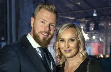 Juha Larmin lapsi puukotuskoulussa!