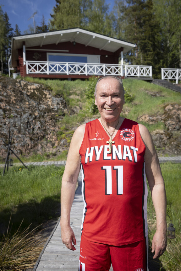 Ilkka 'Ile' Vainion ja tämän Elina-vaimon yhteinen kesäparatiisi sijaitsee Loviisan Koskenkylässä.
