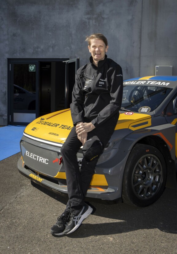 Marcus Grönholm kävi tutustumassa Kymiringiin.
