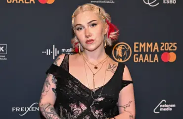 Tällaisena Evelina nousi julkisuuteen – hurja muodonmuutos