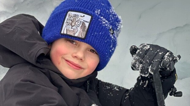 Ällövaroitus! Prinssi Oscar, 9, teki melkoisen löydön – kuva