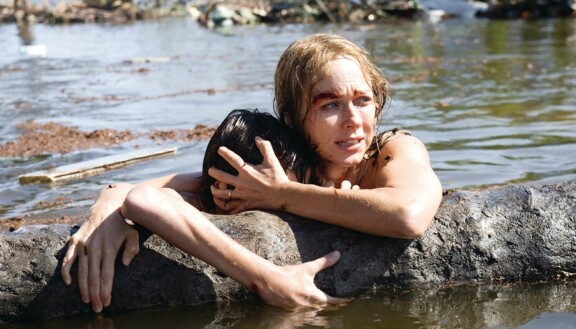 Naomi Watts sai Selviytymisestä Oscar-ehdokkuuden parhaasta naispääosasta.