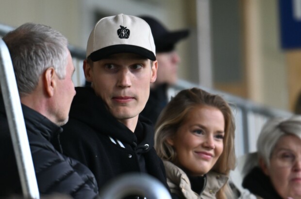 Paparazzikuva Lauri Markkasesta ja suomalaismissistä – taustalla superparin ero ja uusi suhde!