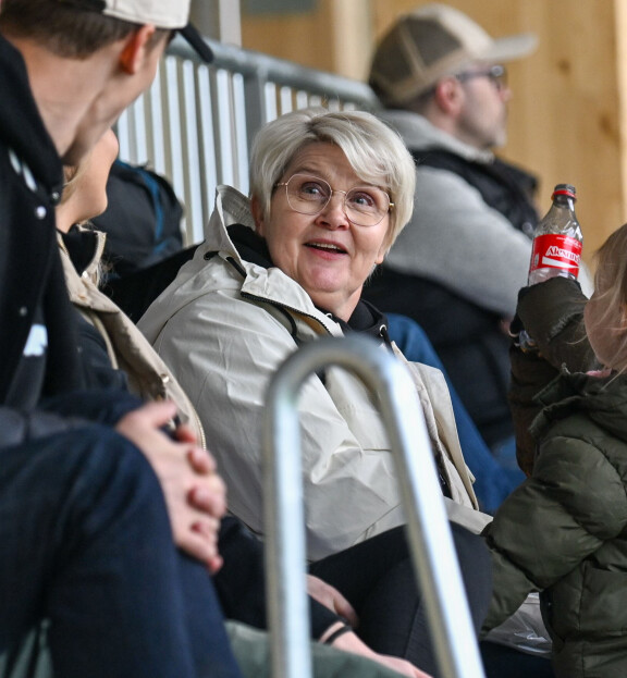 Laurin Riikka-äiti oli myös menossa mukana.