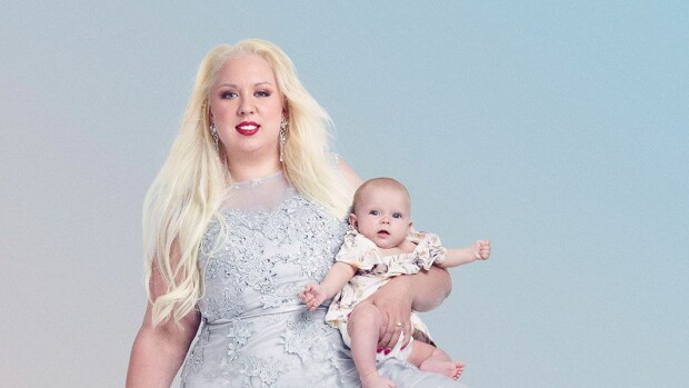 Henna Kalinaisen synnytys nähdään Gossip Moms Suomessa: ”Tuntuu kuin olisi dynamiittia alapäässä” Gossip_Moms_Henna_Kalinainen_kuvaaja_Samuli_Karala_discovery_84fc107c6d.jpg