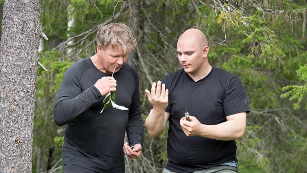Katso video: Gordon Ramsay saunoo Suomessa lihapullien kanssa! New_Gordon_ep301_finland_gordonramsayuncharted_06259_csi_v2_77d40ddb61.jpg