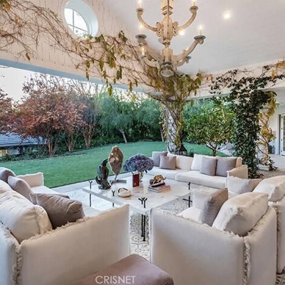 Sylvester Stallone myy lukaalinsa hulppealla hinnalla − tältä siellä näyttää talo