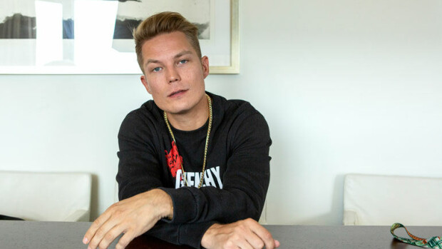 Sisäpiiri-skandaali ravisutti Cheekin ystäväpiiriä - näin Jare Tiihonen kommentoi kohua nyt: ”Mitta tuli täyteen” – katso video! Cheek kommentoi Sisäpiiri-skandaalia.