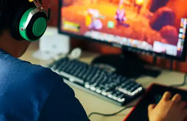 Suomalaiset pelimiljonäärit saapuivat Suomeen - 26-vuotias Jesse voitti yli miljoonan: viime vuoden liikevaihtokin lähes 200 000 euroa! 