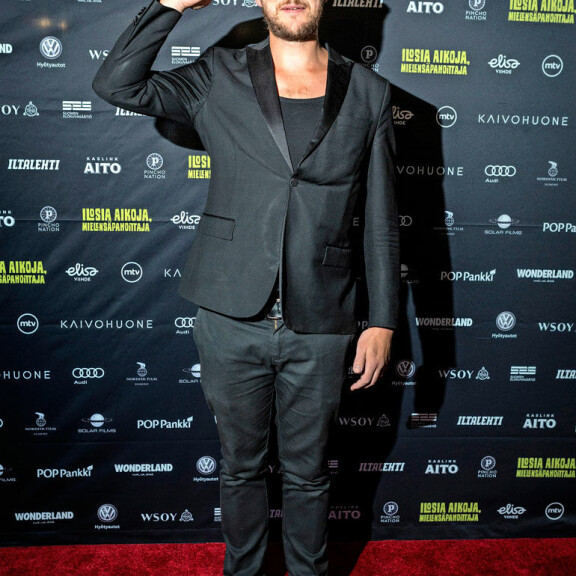 Ohhoh, suosikkinäyttelijältä udeltiin intiimejä hakiessaan vuokra-asuntoa: Ne kysymykset loukkasivat! Marzi Nyman