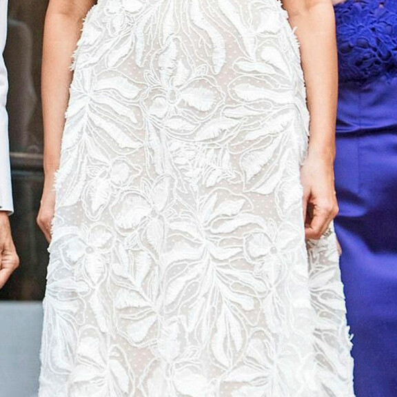 Muotipoliisi arvioi korkkareita rakastavan Melania Trumpin tyylin: muotoja korostava mekko, lypsytakki ja 20 000 euron pitsimekko - kuvat! Melania Trump