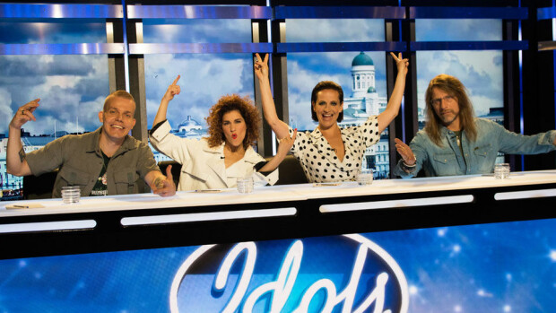 Idols-tuomarit kokevat kaikkien aikojen källin: supersuositun artistin koelaulu menee heittämällä läpi – tunnistaisitko itsekään?! Idols-tuomarit