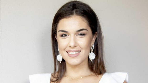 Missikaunotar Adriana Gerxhalijan paniikki linja-autoasemalla – omaisuutta katosi bussista: 'Iski kauhea stressi!' Adriana