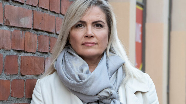 Kaisa Liski avoimena rankasta lapsuudestaan: Minut yritettiin ostaa 10 000 markalla! Kaisa Liski