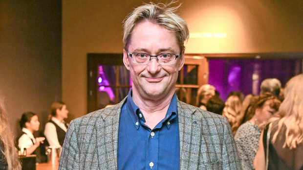 Mikael Jungner, 53, rakkaushuhujen pyörteissä – rinnalla tyrmäävä 27-vuotias virolaiskaunotar: ”Olemme hyviä ystäviä!” Mikael Jungner on jälleen rakkaushuhujen pyörteissä.