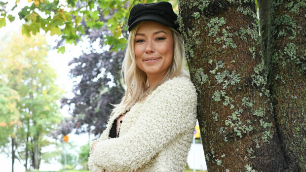 Bachelorette-Jenny tyrmää yhden illan jutut: ”Pelkkä seksiseura ei riitä – tarvitsen tunteet mukaan!” Jenny Helenius ei kaipaa pelkkää seksiseuraa.