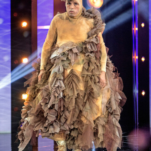 Tässä on Seiskan lukijoiden suosikki Putous-sketsihahmoista - Pieru oli alun perin vasta kakkosvaihtoehto! Timo Lavikaisen Putous-hahmo Pieru.