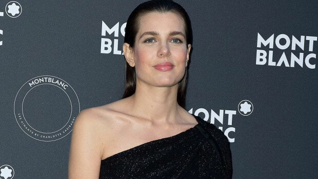 Monacon hovin Charlotte Casiraghi synnytti poikavauvan – lapsen isä on elokuvatuottaja! Charlotte Casiraghi