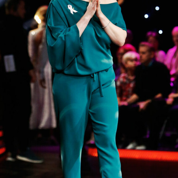 Vappu Pimiä teki melkoisen tyylimuutoksen: nyt on hiuksissa pituutta - kuva! Vappu Pimiä