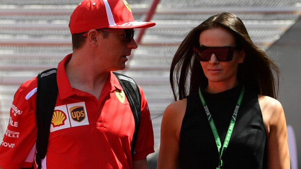 Minttu Räikkönen juhlii syntymäpäiväänsä – sai haluamansa lahjan: Ei tullut tyhjin käsin – kuva! Kimi ja Minttu Räikkönen