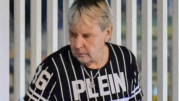 Terveytensä menettänyt Matti lähti Espanjaan rajulle ryyppyreissulle – joi viinaa kuin viimeistä päivää! Matti Nykänen joi Kanarialla.