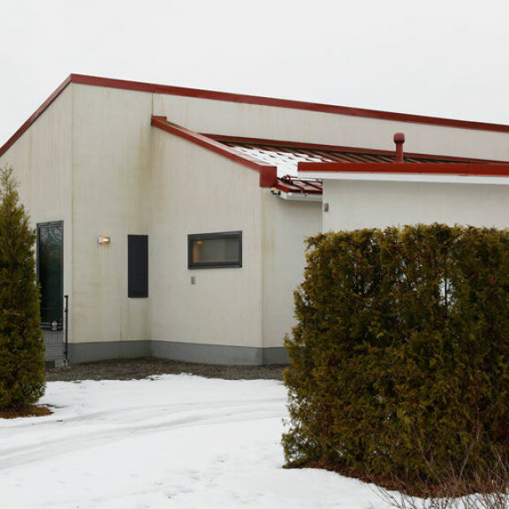 Seiskan tietojen mukaan ainakin suurin osa kuvista on otettu Henrik ja Kia Karlbergin omakotitalossa Turussa. Seiskan tietojen mukaan ainakin suurin osa kuvista on otettu Henrik ja Kia Karlbergin omakotitalossa Turussa.