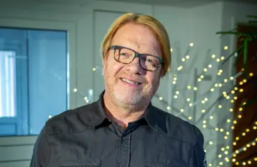 Heikki Silvennoisen seurue herätti huomiota huoltoasemalla: puskapissat ja tankkausta – kuva!