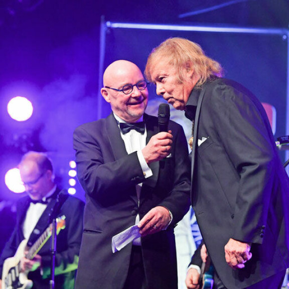 Dannyn kiertueen isäntänä on legendaarinen musiikkivaikuttaja Lasse Norres. Dannyn kiertueen isäntänä on legendaarinen musiikkivaikuttaja Lasse Norres.