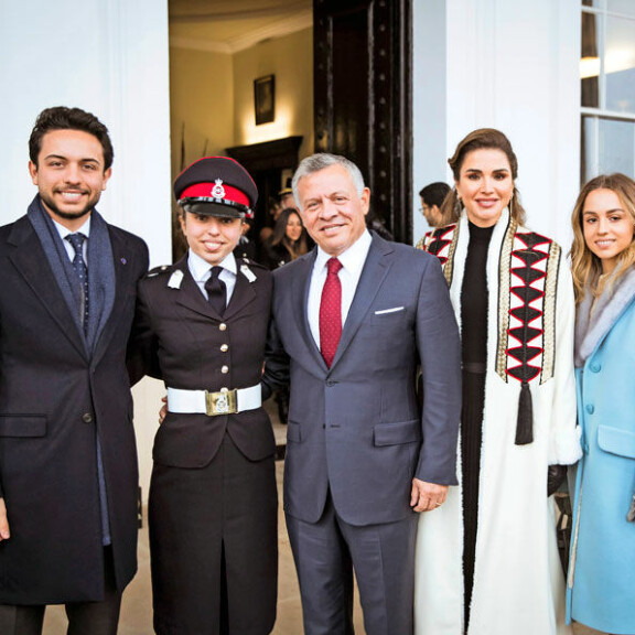 Jordanian prinsessa Salma, 18, valmistui sotilasakatemiasta – kuvat! Jordanian prinsessa Salma