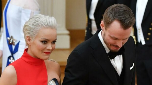 Anna Puun puoliso Jukka Immonen toistamiseen avecina Linnassa! Tältä hän näytti Jenni Vartiaisen rinnalla - katso! Anna ja Jukka