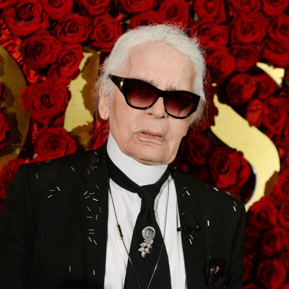 Mahtavia uutisia muotimaailmasta: Chanel luopuu turkiksista! Karl Lagerfeld
