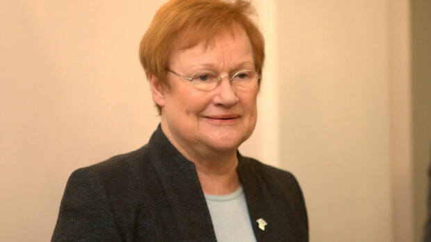 Tarja Halonen vei kissansa lääkäriin – kuva! Tarja Halonen vei kissansa lääkäriin.