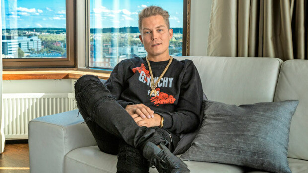 Seiska paljastaa: Cheekiltä uusi hurja liike salaisessa miljoonabisneksessä: ex-räppäri teki jättimäisen hankinnan Lahdesta - kuvat! Cheek osti kokonaisen kerrostalon.