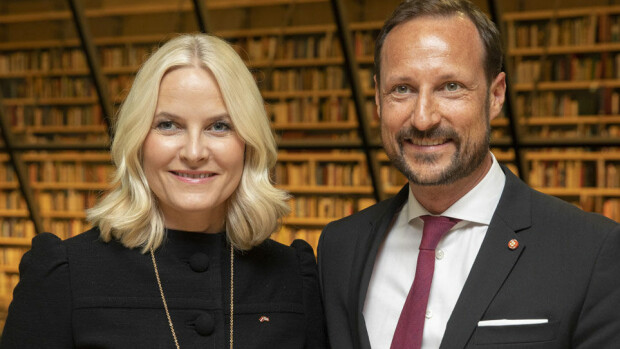 Tässä on Norjan kruununprinssiparin Haakonin ja Mette-Maritin koti – komealla funkistalolla värikäs historia! Norjan kruununprinssipari Haakon ja Mette-Marit