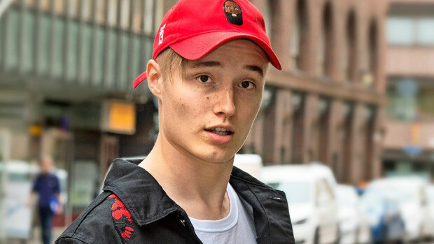 Isac Elliot täytti 18 vuotta – hankki ensimmäiseksi autokseen melkoisen maasturin! Isac Elliot