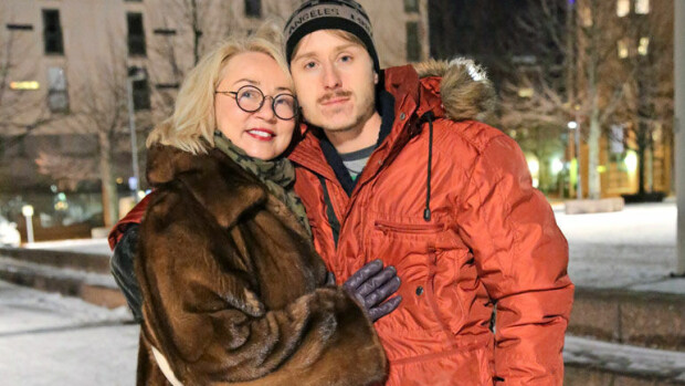 Susanna Indrén, 52, ja 26 vuotta nuorempi Samuli-rakas pohtivat perheenlisäystä: Lapsi sijaissynnyttäjän avulla?! Susanna Indren ja Samuli-rakas miettivät perheenlisäystä.