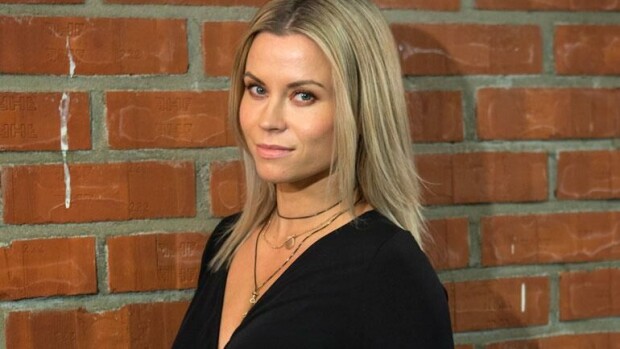 Viimeisillään raskaana oleva Salkkarit-kaunotar Tiia Elg sairastui – pelkäsi tiputukseen joutumista: Pelotti vähän vauvan puolesta! Tiia Elg