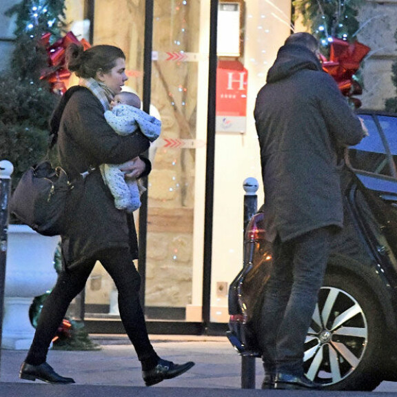Monacon hovin Charlotte Casiraghin ja elokuvatuottajan poika sai raamatullisen nimen! Charlotte Casiraghi ja Balthazar