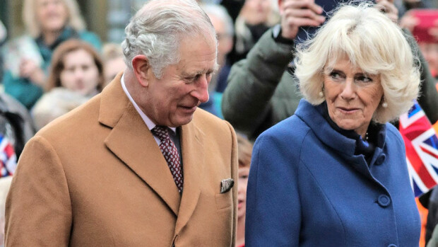 Hurja väite: Prinssi Charles kyllästyi vaimoonsa – keskusteluja avioerojuristin kanssa! Walesin prinssi Charles ja Cornwallin herttuatar Camilla
