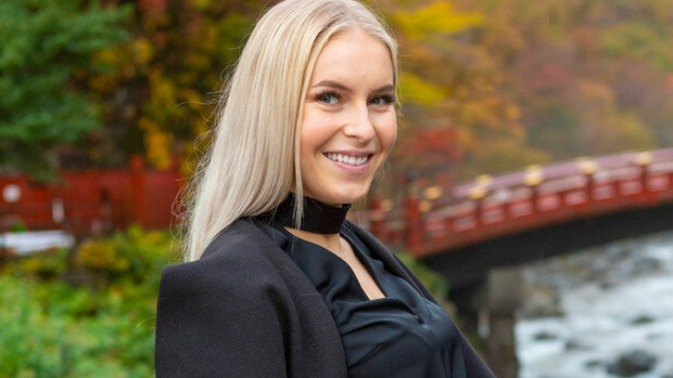 Miss Suomi Alina Voronkova juhli Japanissa jääkiekkoilijoiden kanssa – ”Karaoke villeintä mitä osasivat!” Alina Voronkova juhli Japanissa.