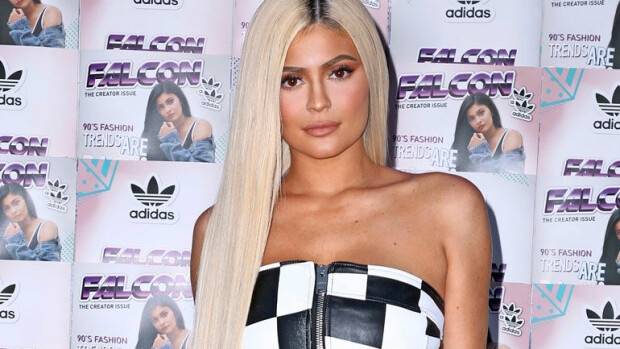 Rikkaimmat amerikkalaisjulkkikset listattiin – tosi-tv-seksipommi loihti yli 800 miljoonan omaisuuden! Kylie Jenner loihti jättiomaisuuden.