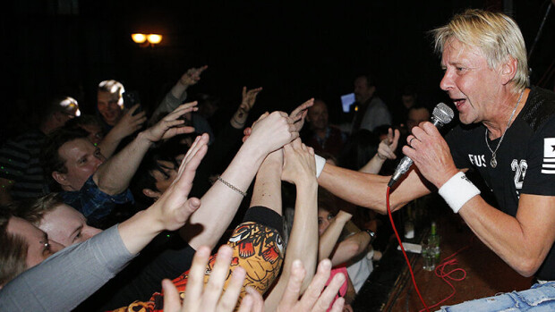 Keskustelupalsta teki some-tempauksen: Matti Nykäsen Ehkä otin, ehkä en -kappale nousi takaisin Spotify-listalle – havittelee kärkisijoja! matti nykänen